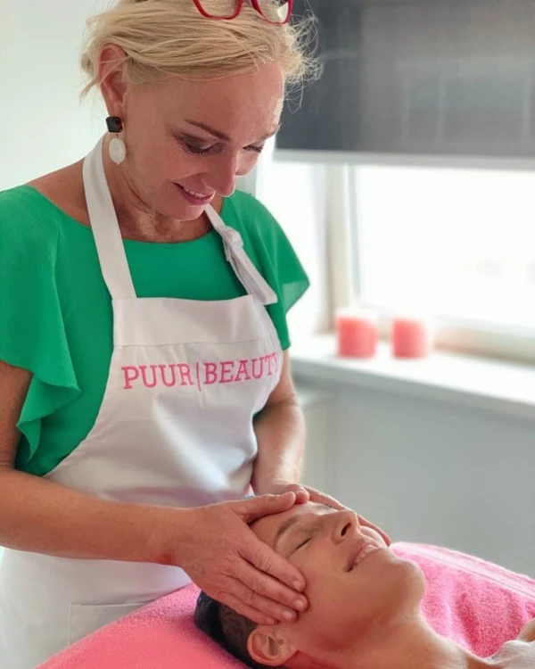 Intensieve huidverbetering dmv bindweefselmassage
